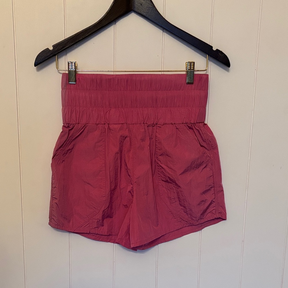 NEW In High Waisted Active Shorts! Size Small